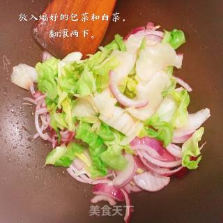 家常炒河粉的做法步骤：5