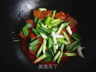 蒜苗烧鸭血的做法步骤：11