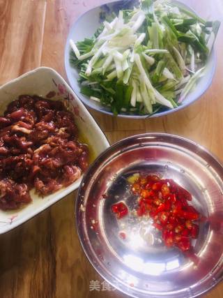 小炒肉的做法步骤：1