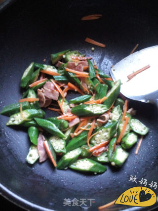 培根炒秋葵的做法步骤：8