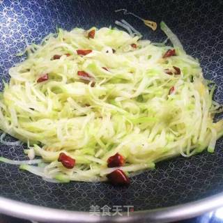 素炒萝卜丝的做法步骤：6