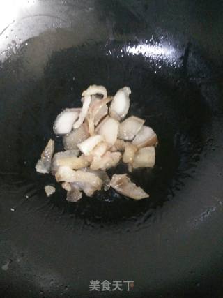 爆腌肉炒萝卜的做法步骤：5