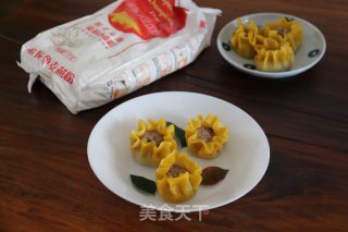 香菇肉馅蒸饺：饺子也有新花样，比传统的包法好看又简单的做法步骤：9