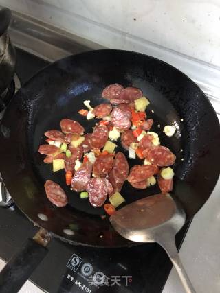 西葫芦炒腊肠的做法步骤：4