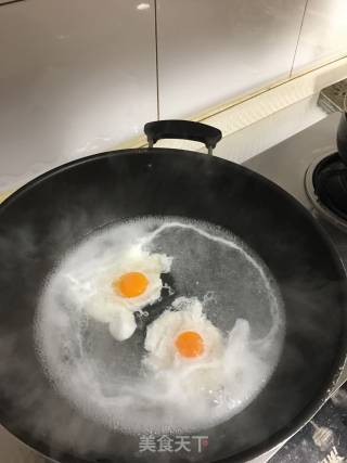 鸡蛋泡炒米的做法步骤：1