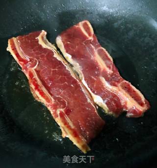 黑椒牛排意面的做法步骤：7