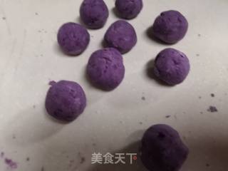 紫色诱惑——紫薯球的做法步骤：3