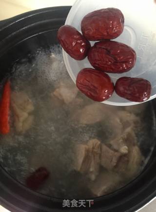 冬日暖阳之   羊小排萝卜汤的做法步骤：5