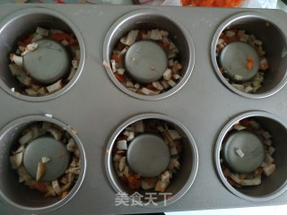 鱼肠面包杯的做法步骤：12