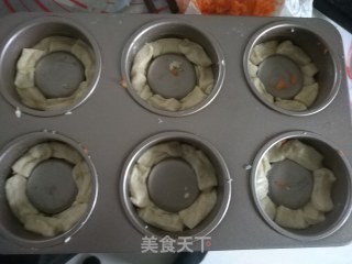 鱼肠面包杯的做法步骤：14