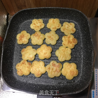土豆小饼的做法步骤：9