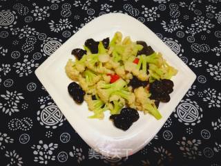 有机花菜炒木耳的做法步骤：9