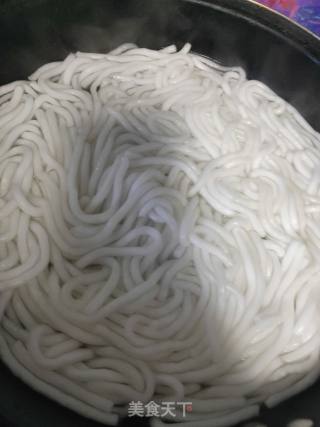 麻辣海鲜土豆粉的做法步骤：6
