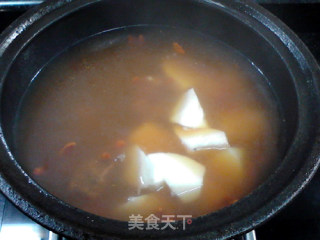 西洋参枸杞山药牛尾汤的做法步骤：12