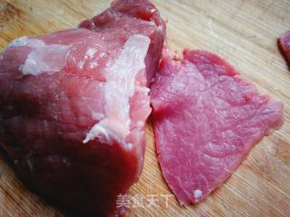 水煮牛肉的做法步骤：1