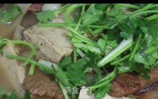 猪肉白菜炖粉条--冬季养生菜的做法步骤：11