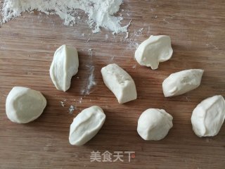 【萌小猪】紫薯小猪的做法步骤：6