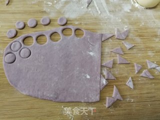 【萌小猪】紫薯小猪的做法步骤：8