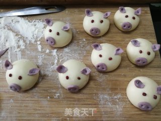 【萌小猪】紫薯小猪的做法步骤：11