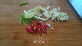 炝炒辣子白的做法步骤：3