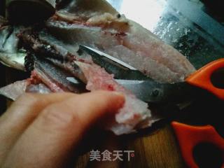 如何用电饼铛快捷烤鲈鱼的做法步骤：5