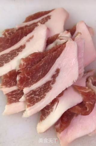 香菇炒肉的做法步骤：4