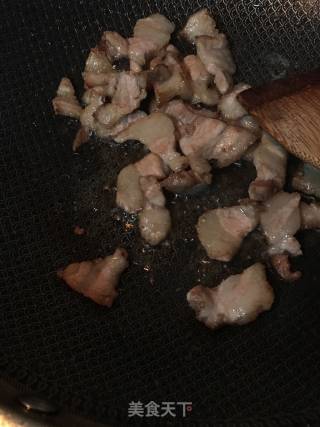 猪肉炒心里美萝卜的做法步骤：7