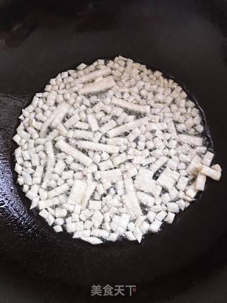 韭菜素馅饺子的做法步骤：2