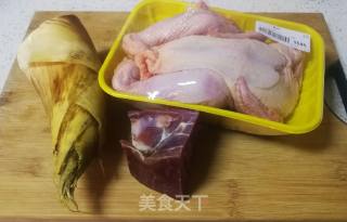 冬笋炖鸡汤的做法步骤：1