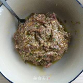 大葱羊肉水饺的做法步骤：6
