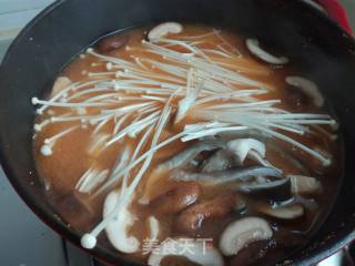 菌菇豆腐大酱汤的做法步骤：7