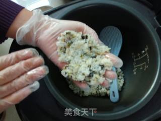 如何让小朋友爱上吃饭-饭团的做法步骤：5