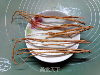滋补党参羊肉汤的做法步骤：2