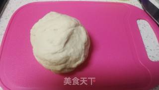 如何制作黑芝麻馅小餐包的做法步骤：3