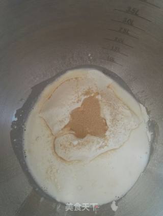 奶黄包的做法步骤：3