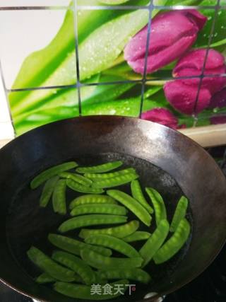 荷兰豆娃娃菜的做法步骤：2