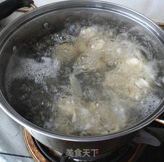 百合炖荸荠的做法步骤：5