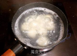 花生黑芝麻汤圆的做法步骤：11