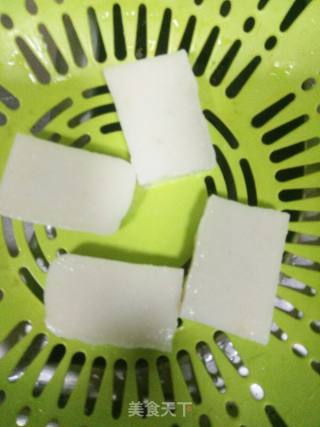 糍粑排骨汤的做法步骤：4