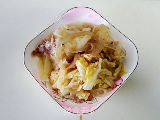 白菜猪肉炖粉条冻豆腐的做法步骤：9