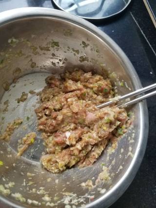 萝卜牛肉饺子的做法步骤：3