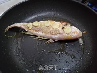 香煎红杉鱼的做法步骤：5