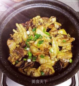 香菇三黄鸡的做法步骤：3