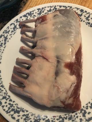 人人都是大厨系列-- 米其林香草脆皮烤羊排的做法步骤：1