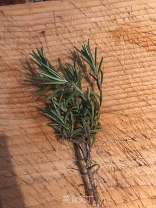 人人都是大厨系列-- 米其林香草脆皮烤羊排的做法步骤：3