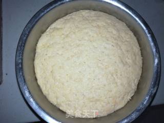 如何粗粮细做-玉米面发面豆沙饼的做法步骤：6