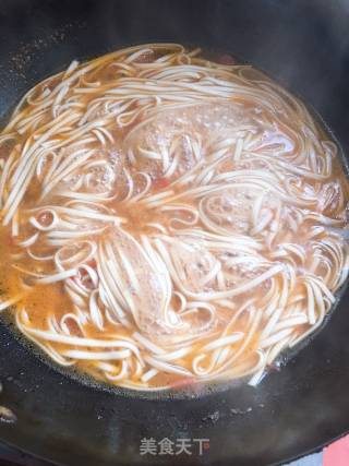 西红柿鸡蛋面的做法步骤：5