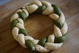 圣诞花环面包的做法步骤：1