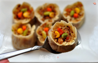 饺子皮糯米烧卖的做法步骤：16