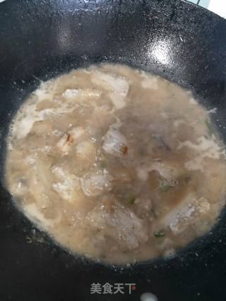 家常炖刀鱼的做法步骤：3